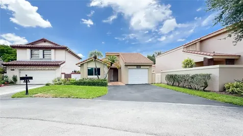 6316 NW 173rd Street Hialeah FL 33015