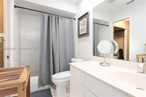 6316 NW 173rd Street Hialeah FL 33015