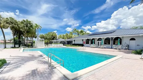 6316 NW 173rd Street Hialeah FL 33015
