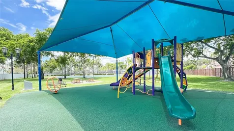 6316 NW 173rd Street Hialeah FL 33015