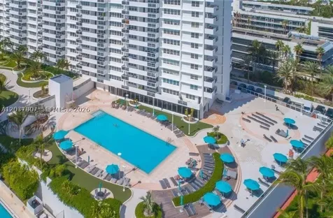 100 Lincoln Road Miami Beach FL 33139