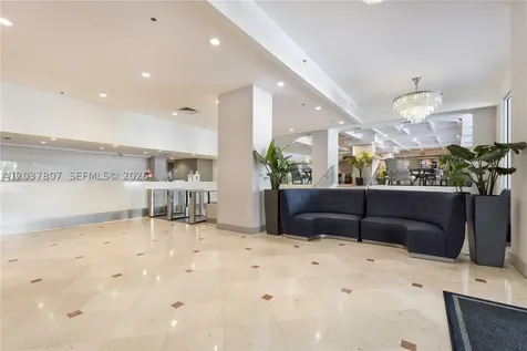 100 Lincoln Road Miami Beach FL 33139