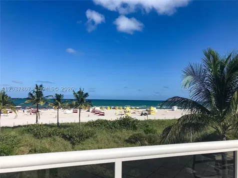 100 Lincoln Road Miami Beach FL 33139