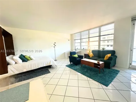 100 Lincoln Road Miami Beach FL 33139