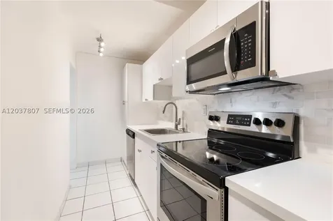 100 Lincoln Road Miami Beach FL 33139