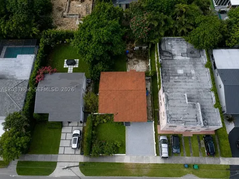 4240 SW 14th Street Miami FL 33134
