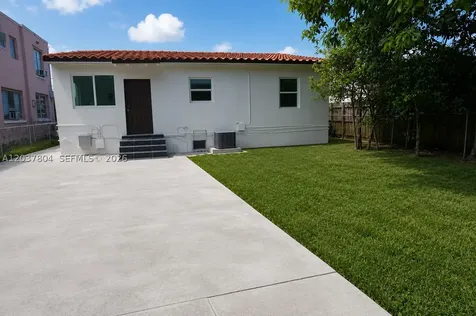 4240 SW 14th Street Miami FL 33134