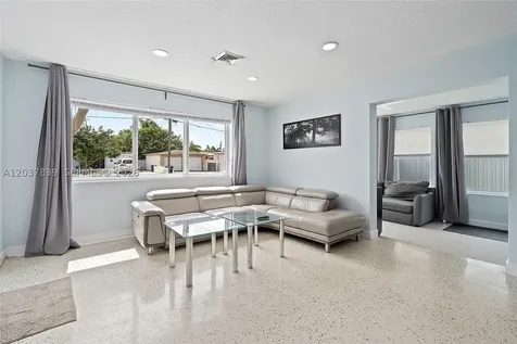 644 SW 7th Court Hallandale Beach FL 33009