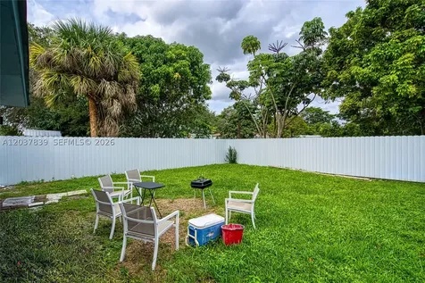 644 SW 7th Court Hallandale Beach FL 33009
