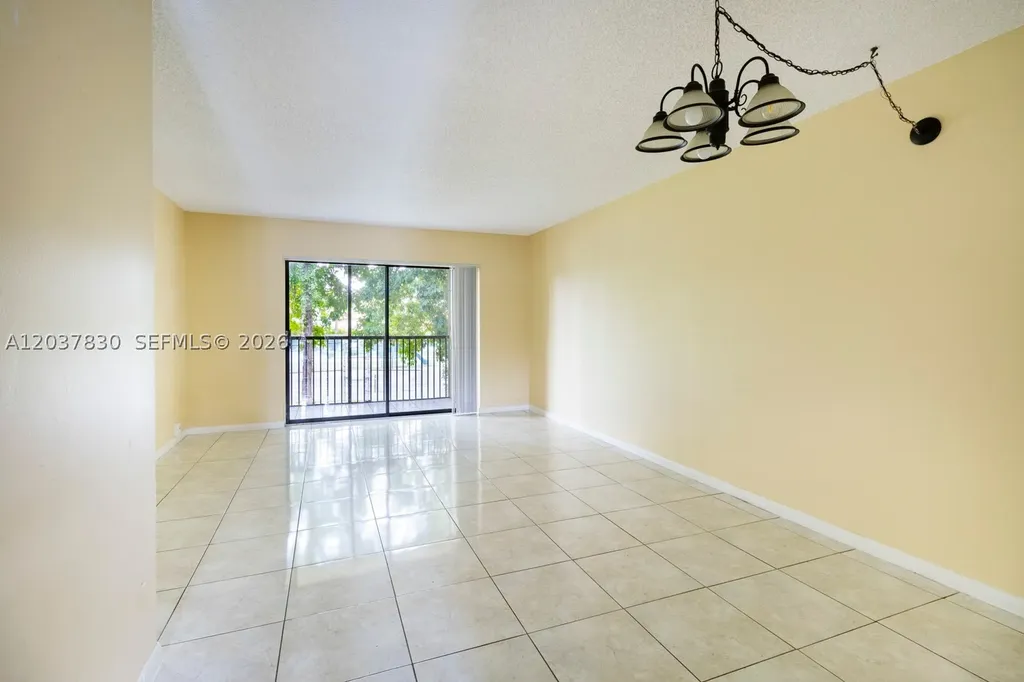 9022 NW 28th Drive Coral Springs FL 33065