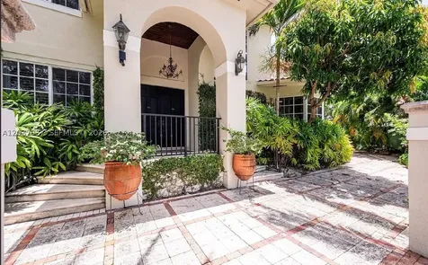 797 Glenridge Road Key Biscayne FL 33149