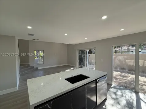 7502 SW 109th Place Miami FL 33173