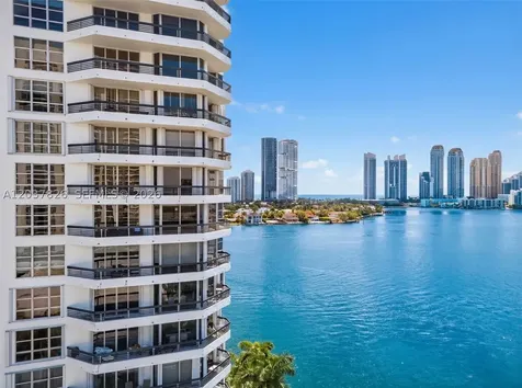 19195 NE 36th Court Aventura FL 33180