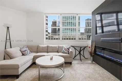 801 Brickell Bay Drive Miami FL 33131