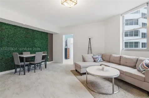 801 Brickell Bay Drive Miami FL 33131