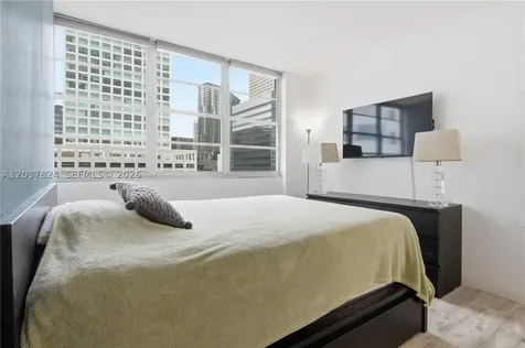 801 Brickell Bay Drive Miami FL 33131