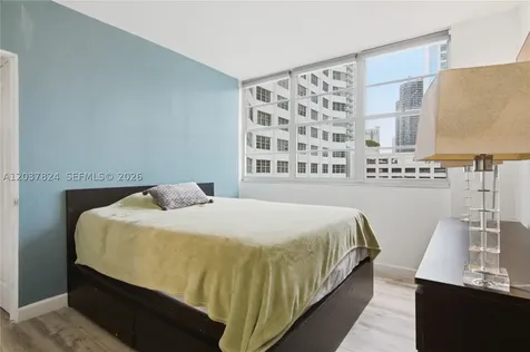 801 Brickell Bay Drive Miami FL 33131