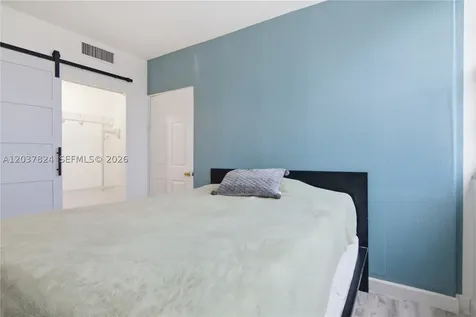 801 Brickell Bay Drive Miami FL 33131