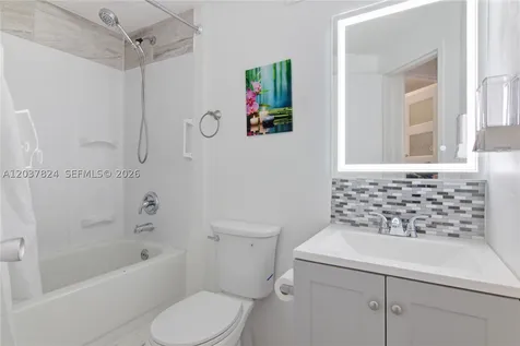 801 Brickell Bay Drive Miami FL 33131