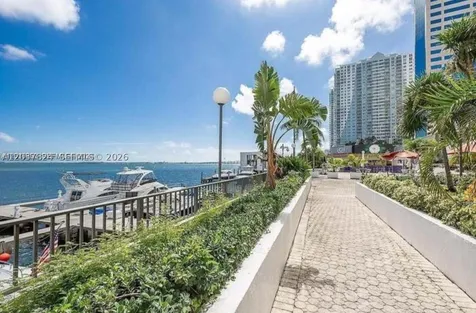 801 Brickell Bay Drive Miami FL 33131