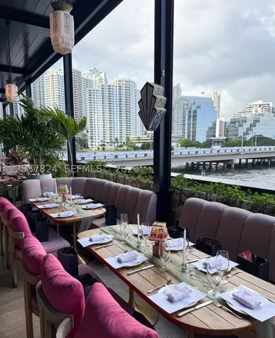 801 Brickell Bay Drive Miami FL 33131
