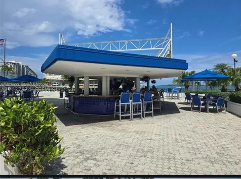 801 Brickell Bay Drive Miami FL 33131