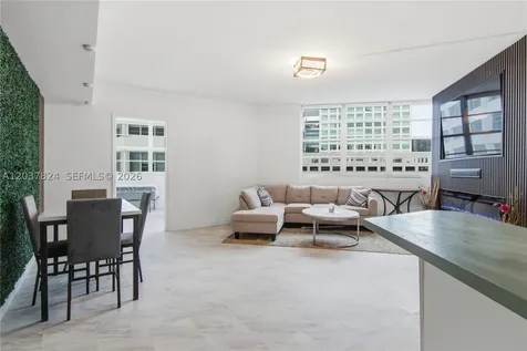 801 Brickell Bay Drive Miami FL 33131