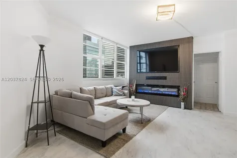 801 Brickell Bay Drive Miami FL 33131