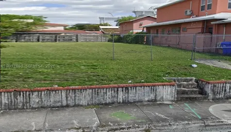 1611 NW 2nd Street Miami FL 33125