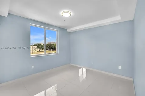 2651 NE 212th Terrace Miami FL 33180