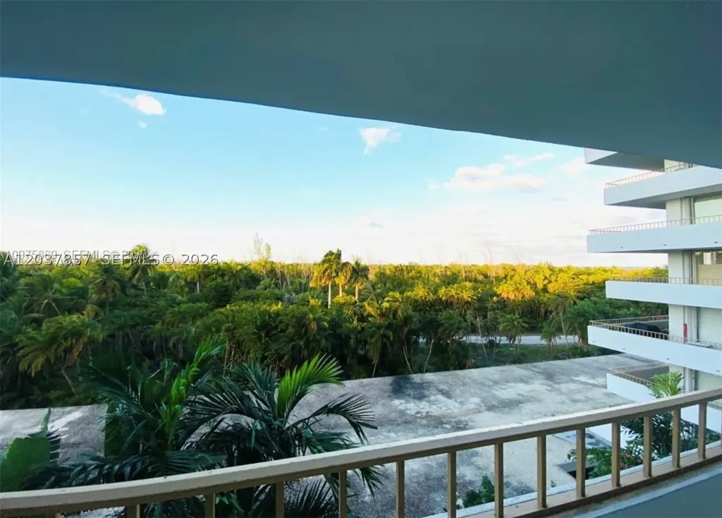 155 Ocean Lane Drive Key Biscayne FL 33149