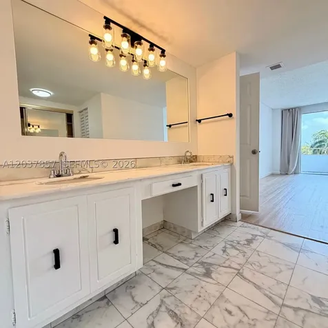 155 Ocean Lane Drive Key Biscayne FL 33149