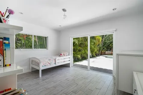 1835 Daytonia Road Miami Beach FL 33141