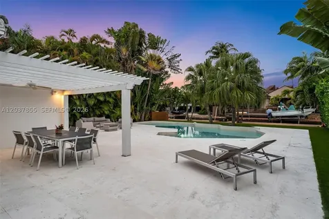 1835 Daytonia Road Miami Beach FL 33141