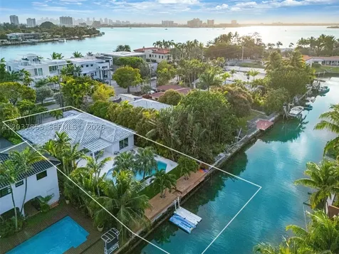 1835 Daytonia Road Miami Beach FL 33141