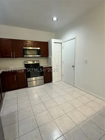 5541 NW 90th Terrace Sunrise FL 33351