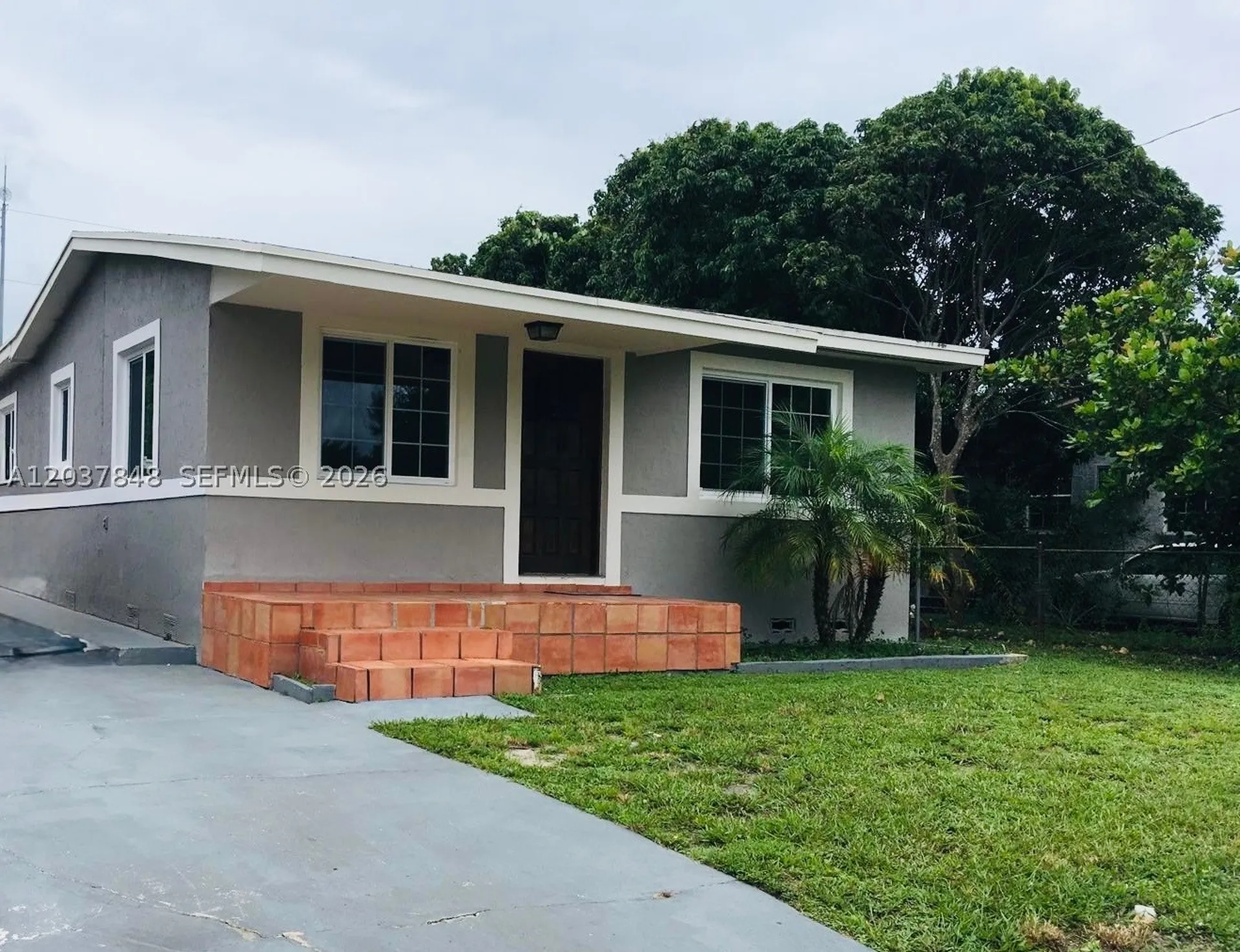 6424 Meade Street Hollywood FL 33024
