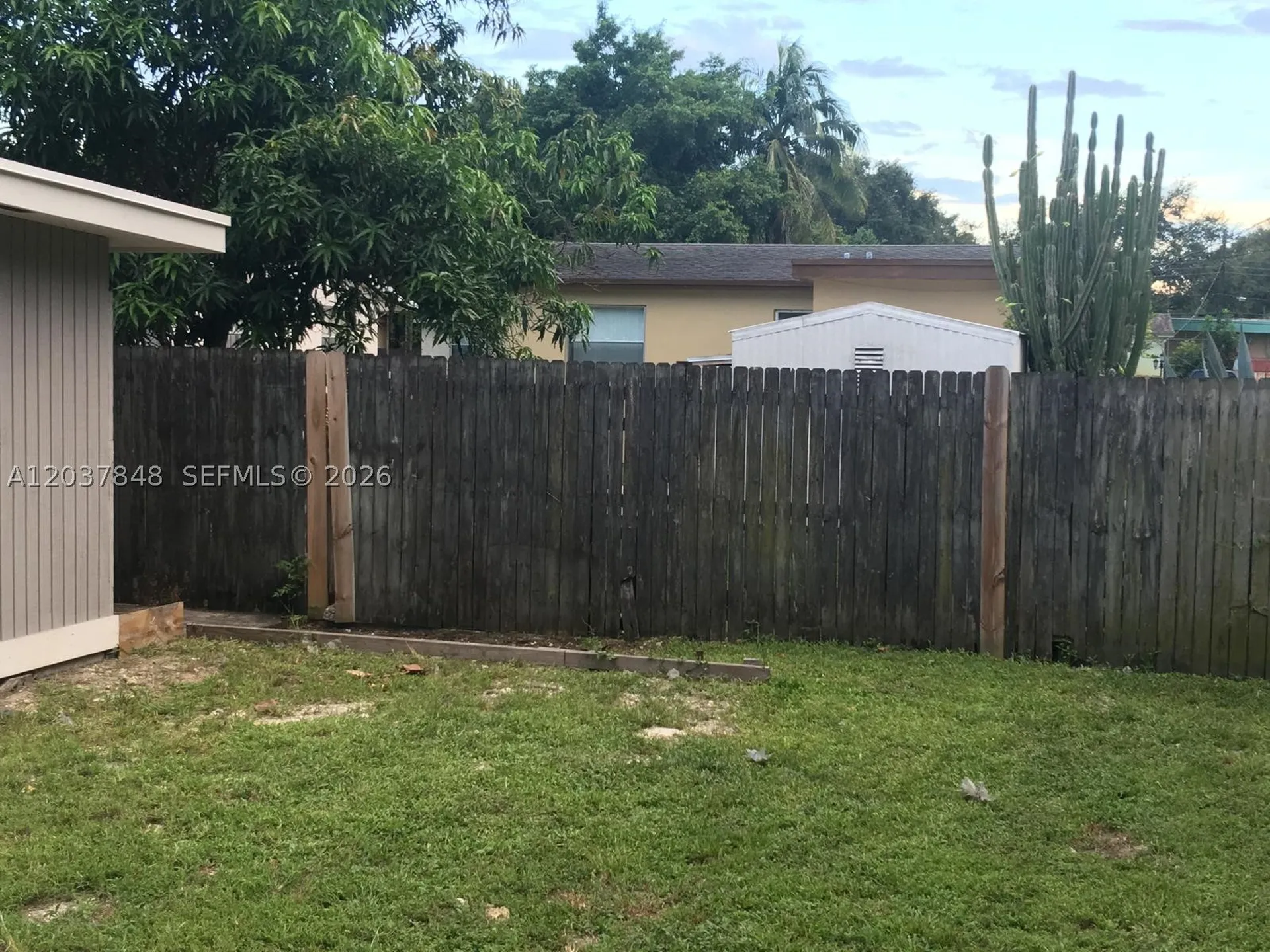 6424 Meade Street Hollywood FL 33024
