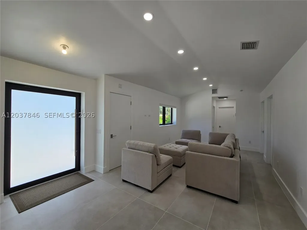 1141 Hollywood Boulevard Hollywood FL 33019
