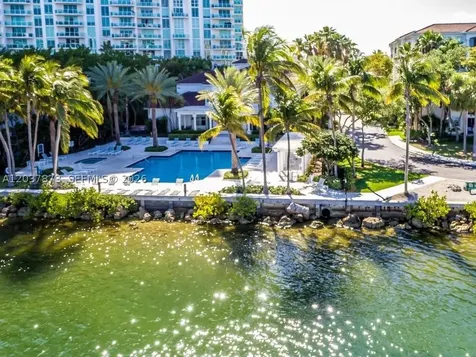 3255 NE 184th Street Aventura FL 33160