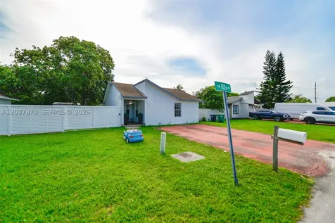 15216 SW 112th Place Miami FL 33157