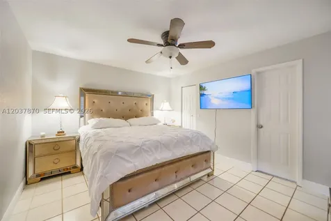 15216 SW 112th Place Miami FL 33157