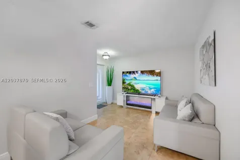 15216 SW 112th Place Miami FL 33157
