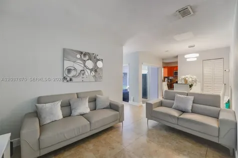 15216 SW 112th Place Miami FL 33157