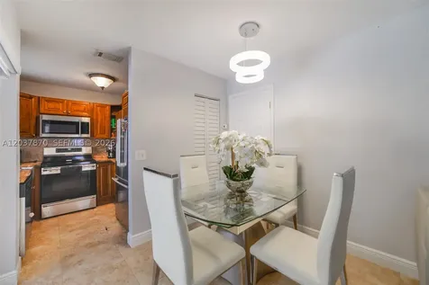 15216 SW 112th Place Miami FL 33157