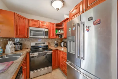15216 SW 112th Place Miami FL 33157