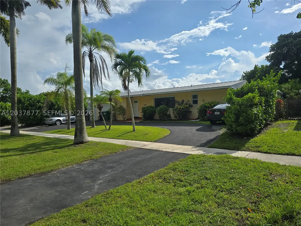19500 SW 87th Avenue Cutler Bay FL 33157