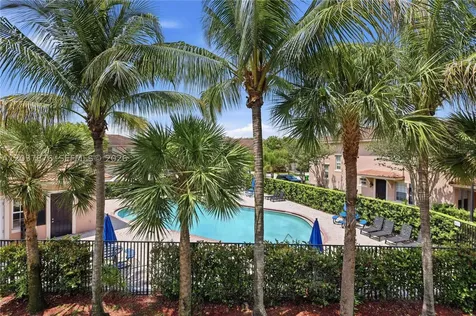 277 Las Brisas Circle Sunrise FL 33326