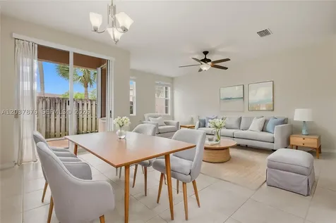 277 Las Brisas Circle Sunrise FL 33326