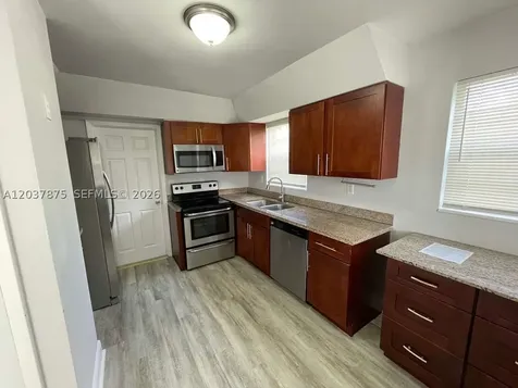 Lauderdale Lakes FL 33309